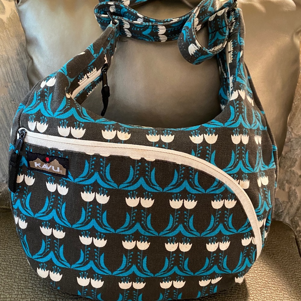 KAVU